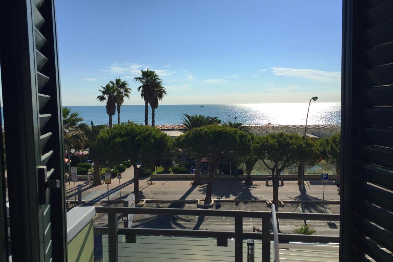 Residence Playa Tortoreto Εξωτερικό φωτογραφία