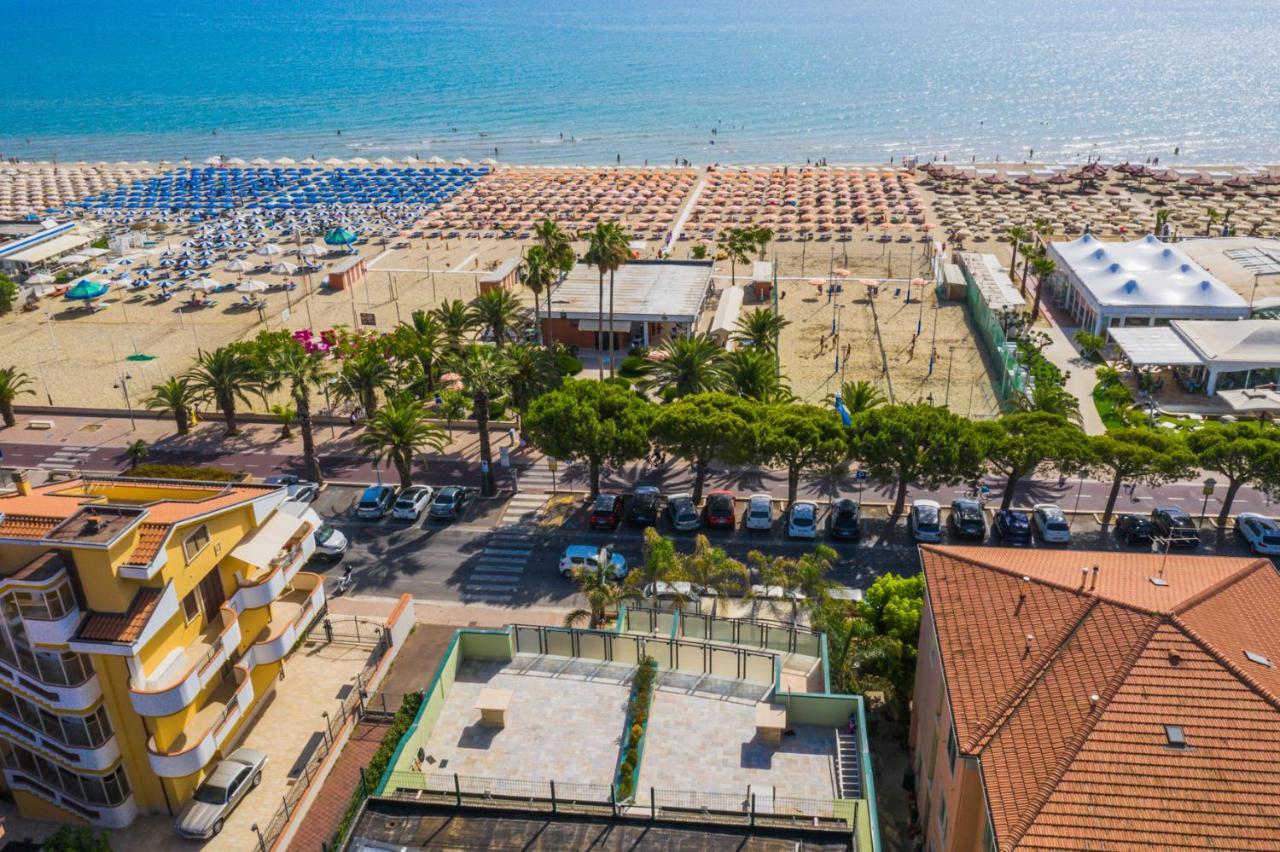 Residence Playa Tortoreto Εξωτερικό φωτογραφία
